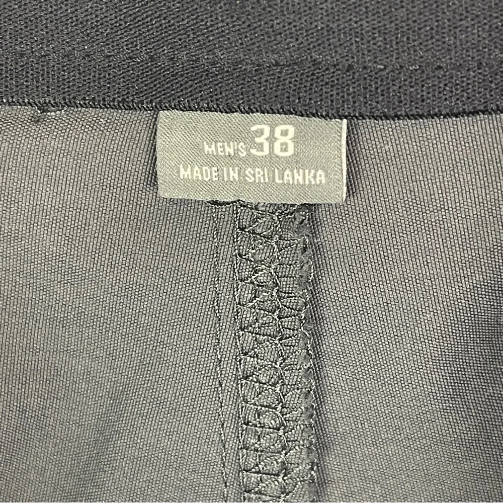 Eddie Bauer Shorts Men's 38 Nylon Grey Stretch Hiking Performance Zip Pockets - Picture 8 of 9